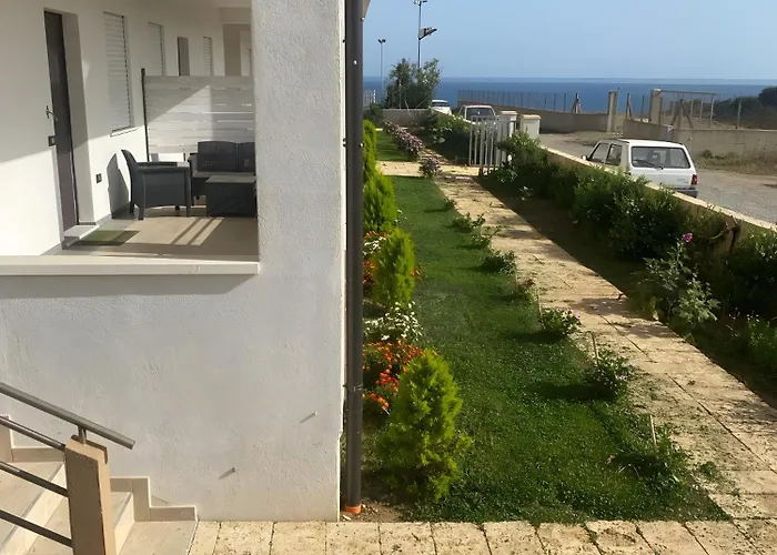 アパート 1 カーポ・リッツート