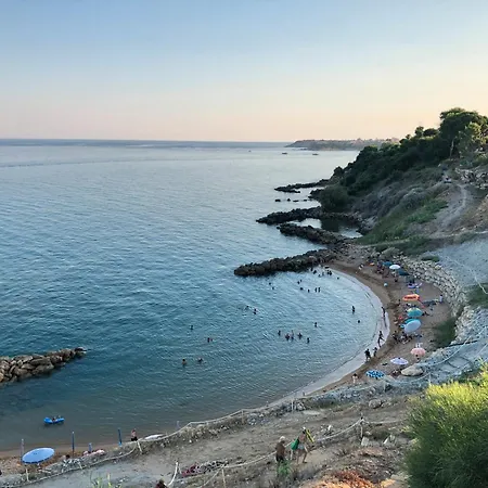 Capo Rizzuto 1 Appartamento *